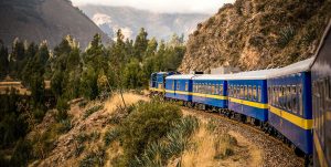 Tren al Titicaca. Tren en Perú