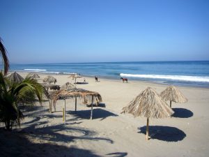 Destinos Turístico de Perú: Playa de Máncora