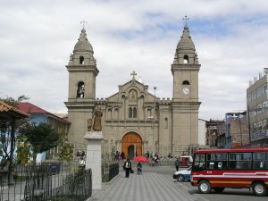 Completo Turístico Puyhuan Iglesia Matriz de Jauja