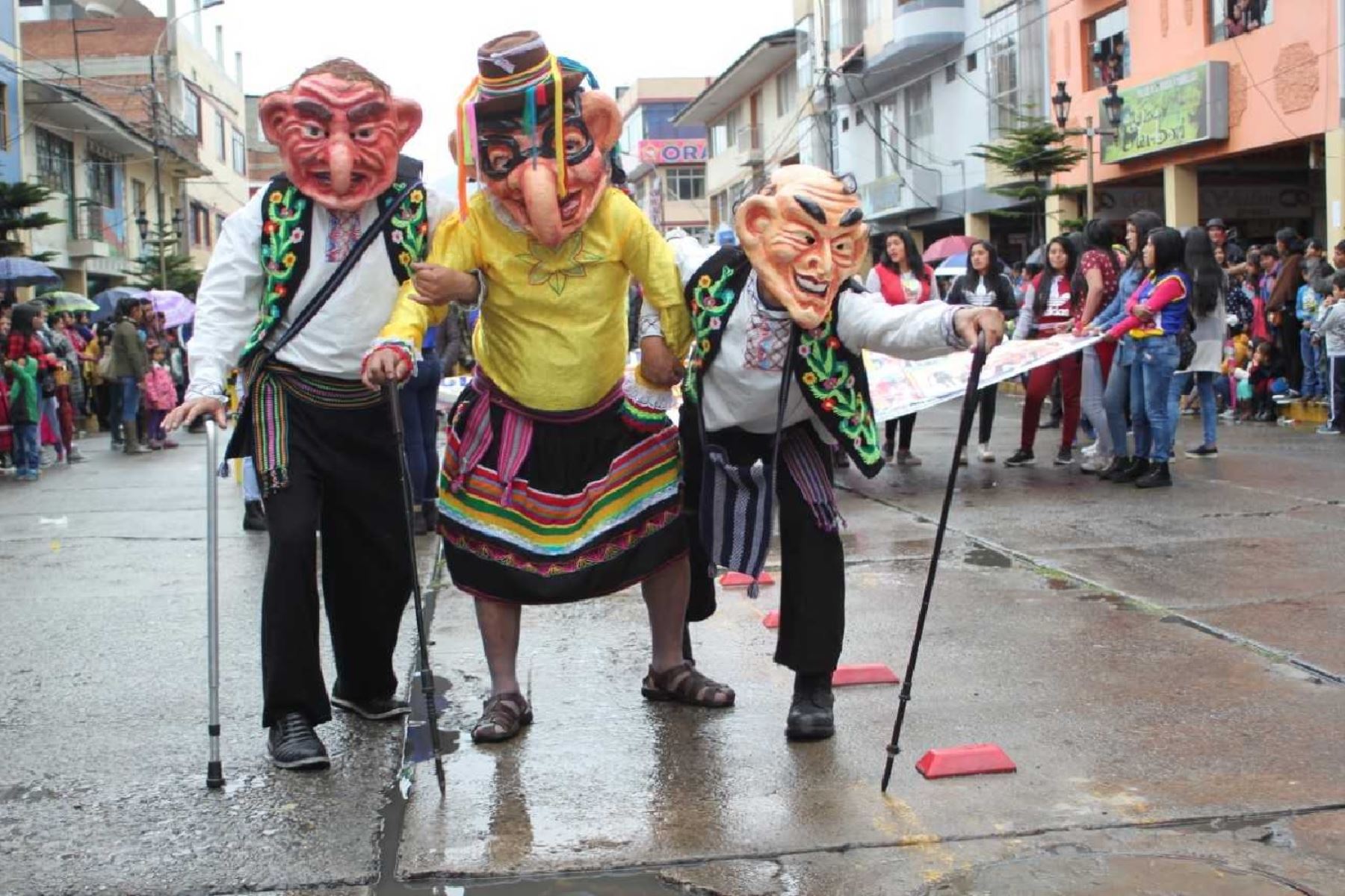carnavales en Perú