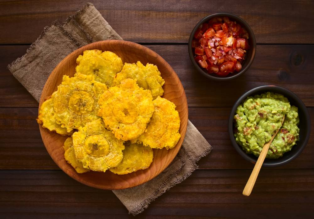 Patacones, comida típica de la selva alta del Perú.