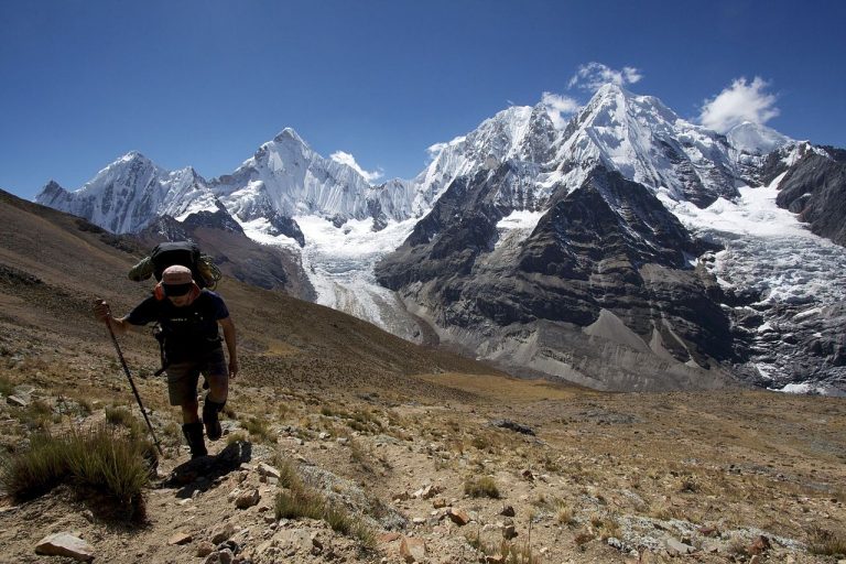 Cordillera Huayhuash: un destino perfecto para el montañismo en Perú