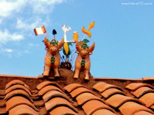 Torito de Pucará en techos del pueblo