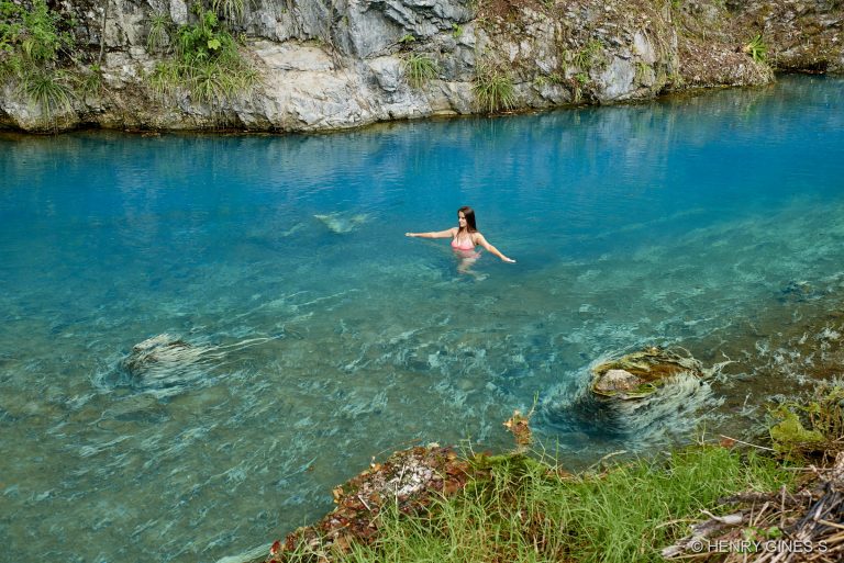 Poza de agua y sal: visita este destino turquesa en Pozuzo