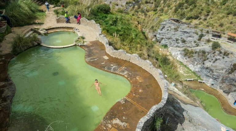 Las Tres Boas: visita las aguas termales de Seccsachaca en Huancavelica