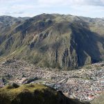 1200px-Panorámica_de_Huancavelica