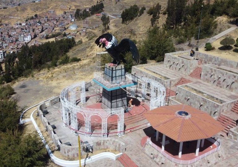 Descubre la majestuosidad de Kuntur Wasi: El mirador de los cóndores en Puno